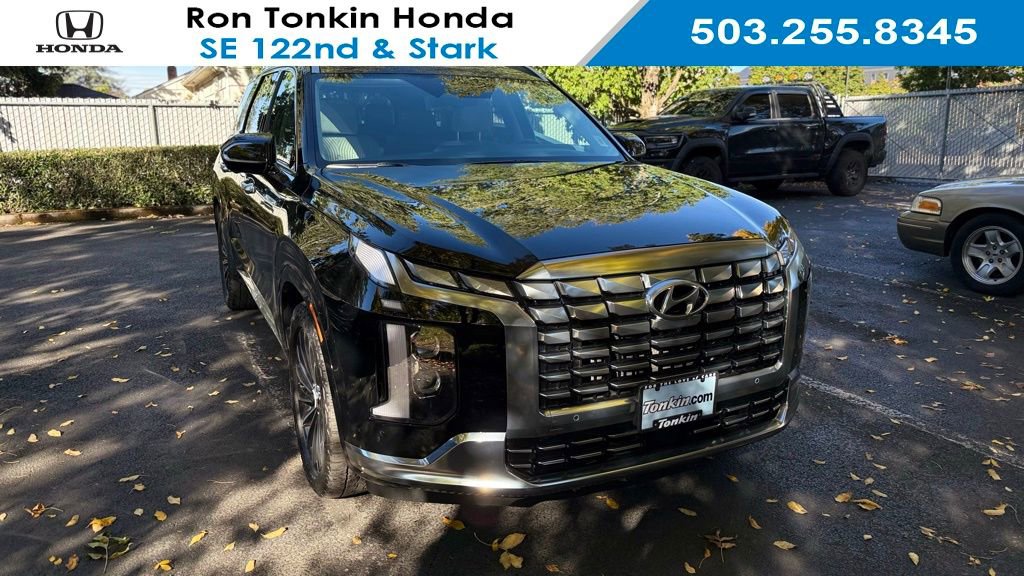 Used 2023 Hyundai Palisade Calligraphy w/ Cargo Package