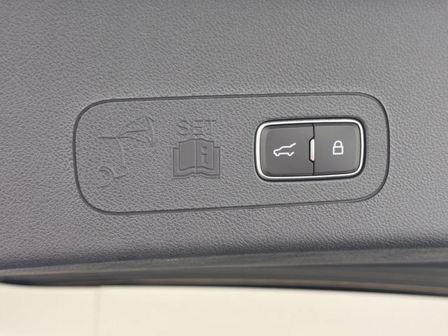 New 2026 Lincoln Aviator 2WD w/ Jet Appearance Package image 25