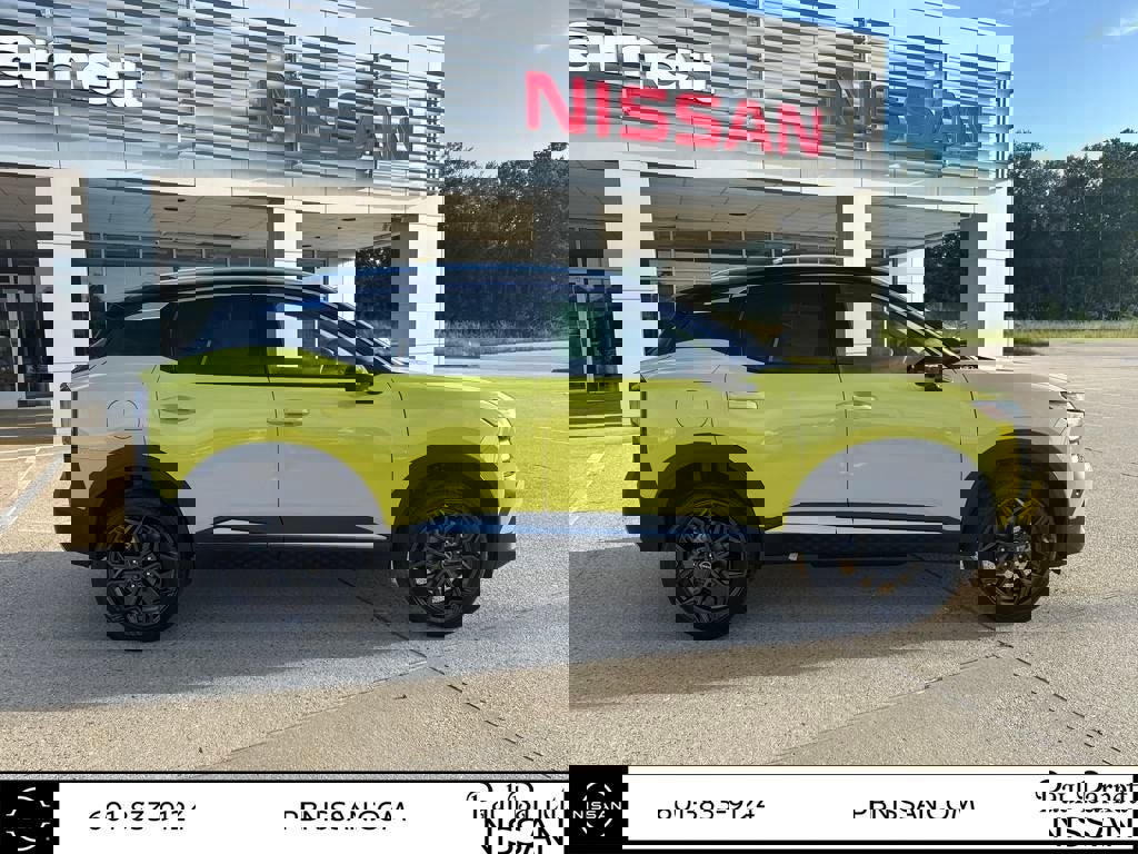 New 2025 Nissan Kicks SR image 13