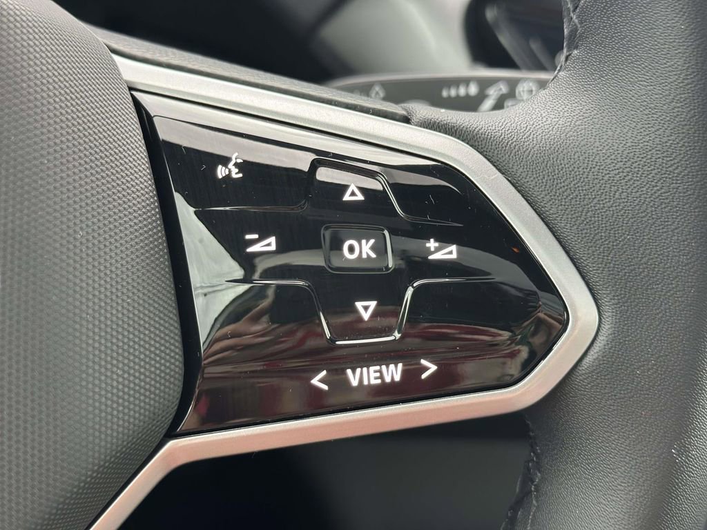 Used 2023 Volkswagen ID.4 Pro S Plus image 20