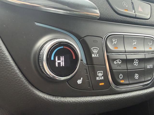 Used 2023 Chevrolet Equinox LT image 43