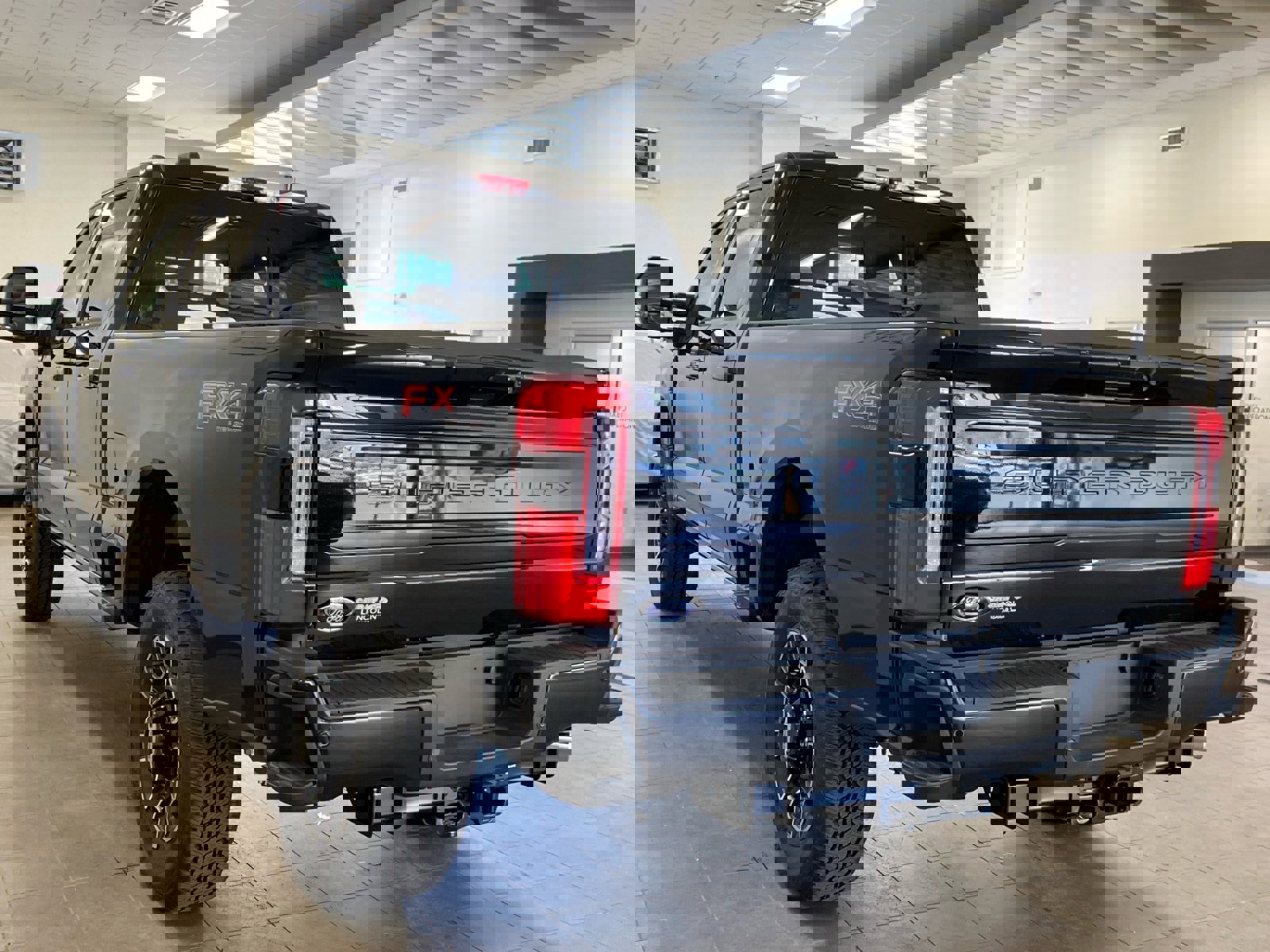 New 2025 Ford F350 Platinum w/ FX4 Off-Road Package image 5