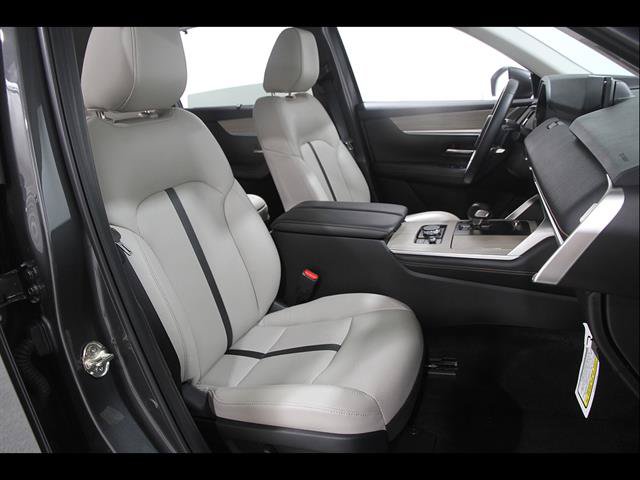 Certified 2026 MAZDA CX-90 3.3 Turbo w/ Preferred Package AWD/4WD image 16