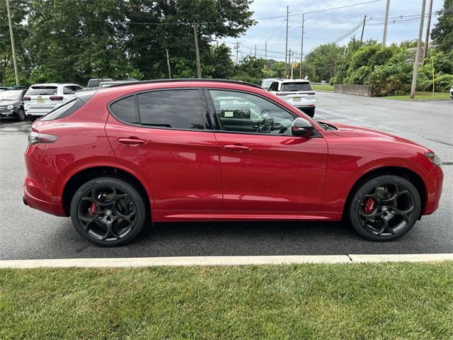 New 2025 Alfa Romeo Stelvio Tributo Italiano w/ Driving Assist Package image 9