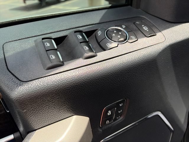 Used 2022 Ford F350 Lariat w/ Lariat Ultimate Package AWD/4WD image 18