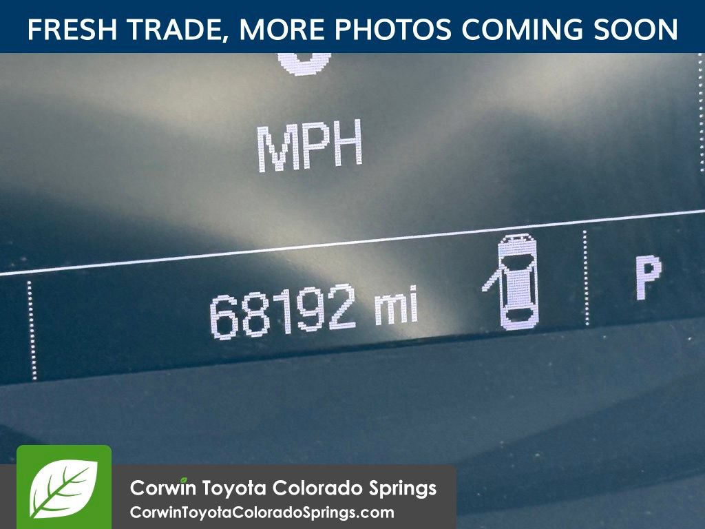 Used 2019 Chevrolet Trax LT w/ LT Convenience Package FWD image 13