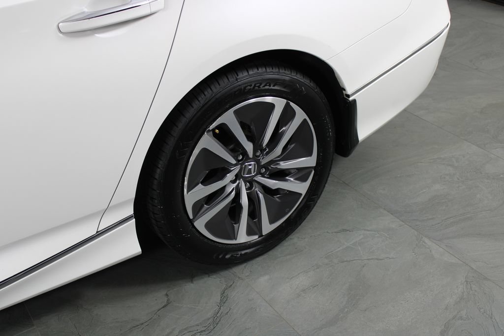 Used 2019 Honda Accord Touring image 12