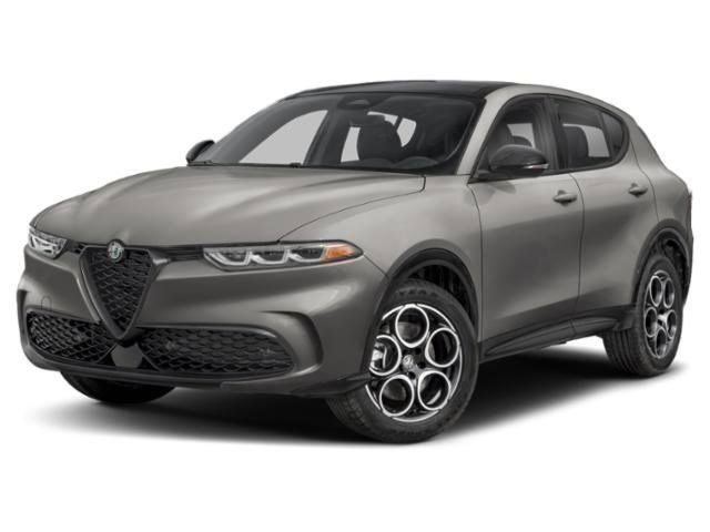 New 2026 Alfa Romeo Tonale w/ Black Premium Package AWD/4WD video 1