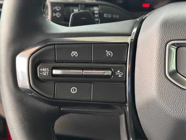 New 2026 GMC Acadia AT4 w/ Luxury Package AWD/4WD image 31