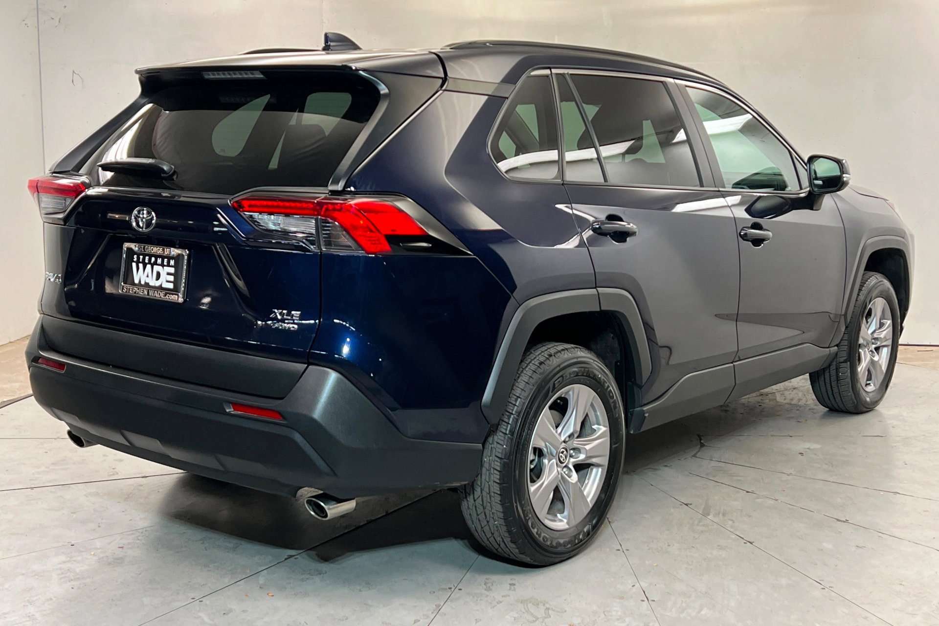 Used 2025 Toyota RAV4 XLE AWD/4WD image 5