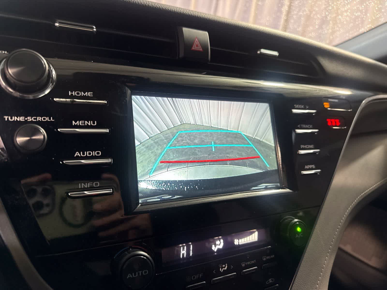 Used 2018 Toyota Camry SE FWD image 26
