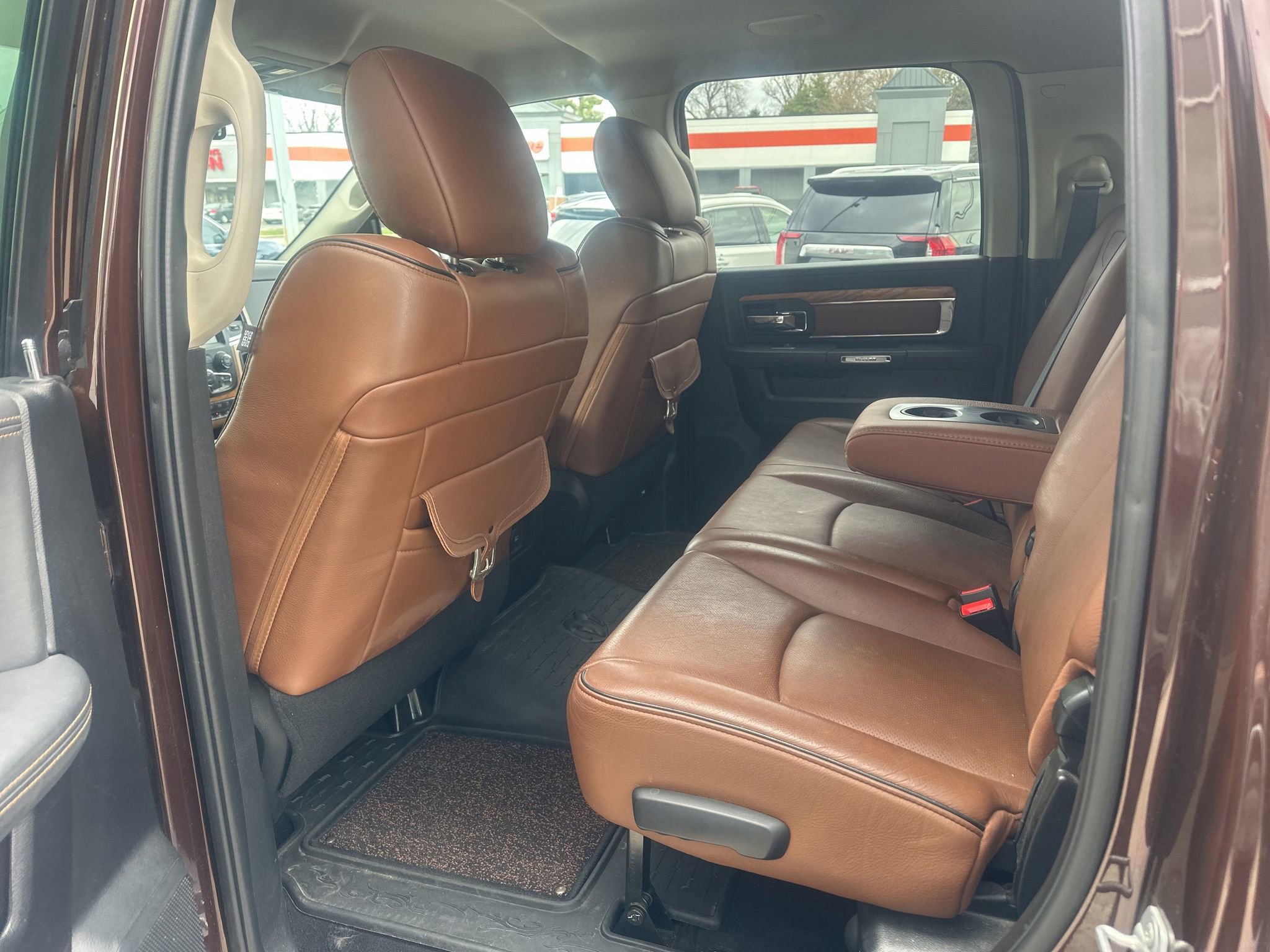 Used 2015 RAM 3500 Laramie Longhorn image 16