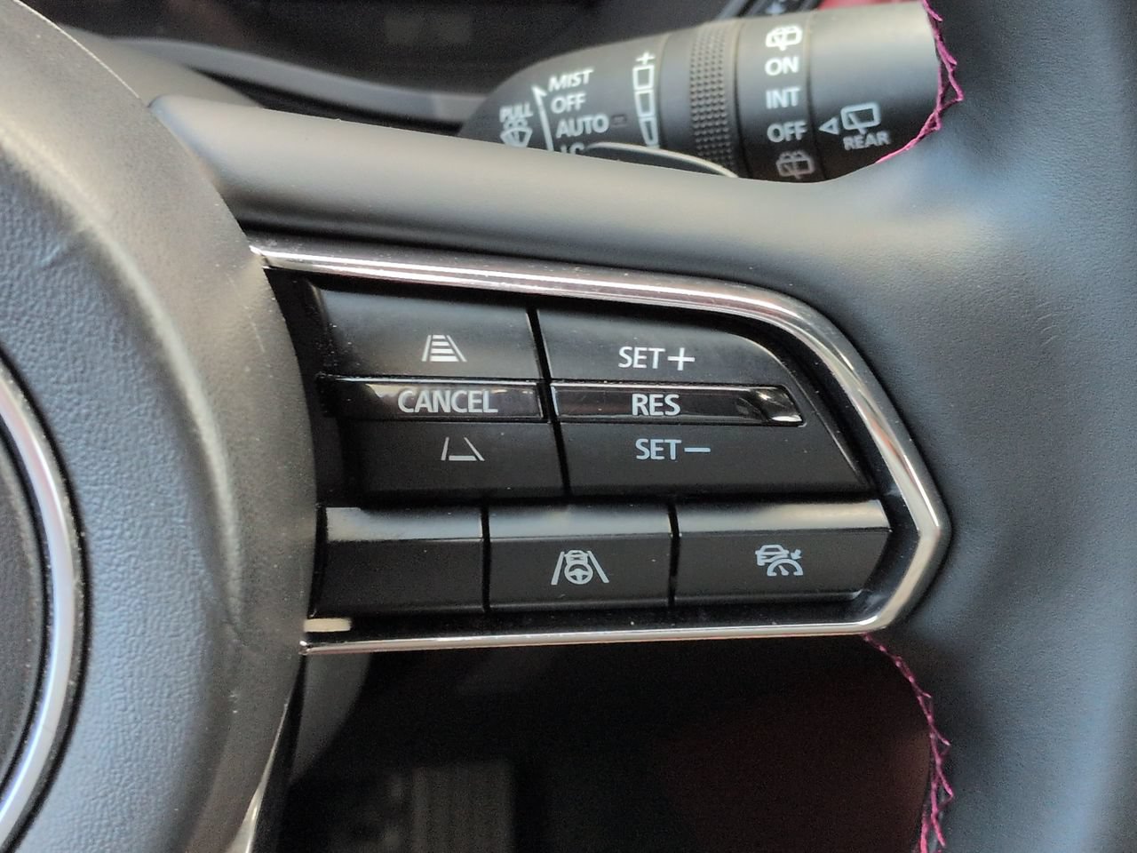 Used 2025 MAZDA CX-70 Plug-In Hybrid w/ Premium Plus AWD/4WD image 27