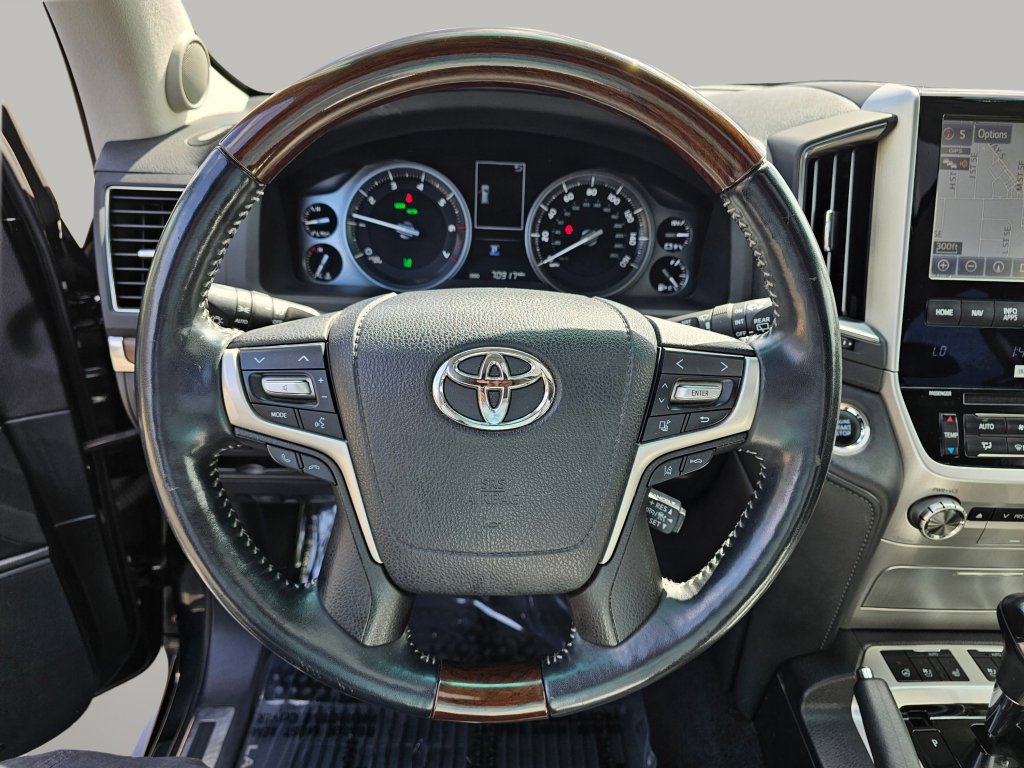 Used 2017 Toyota Land Cruiser Carfax 1 Owner! image 6