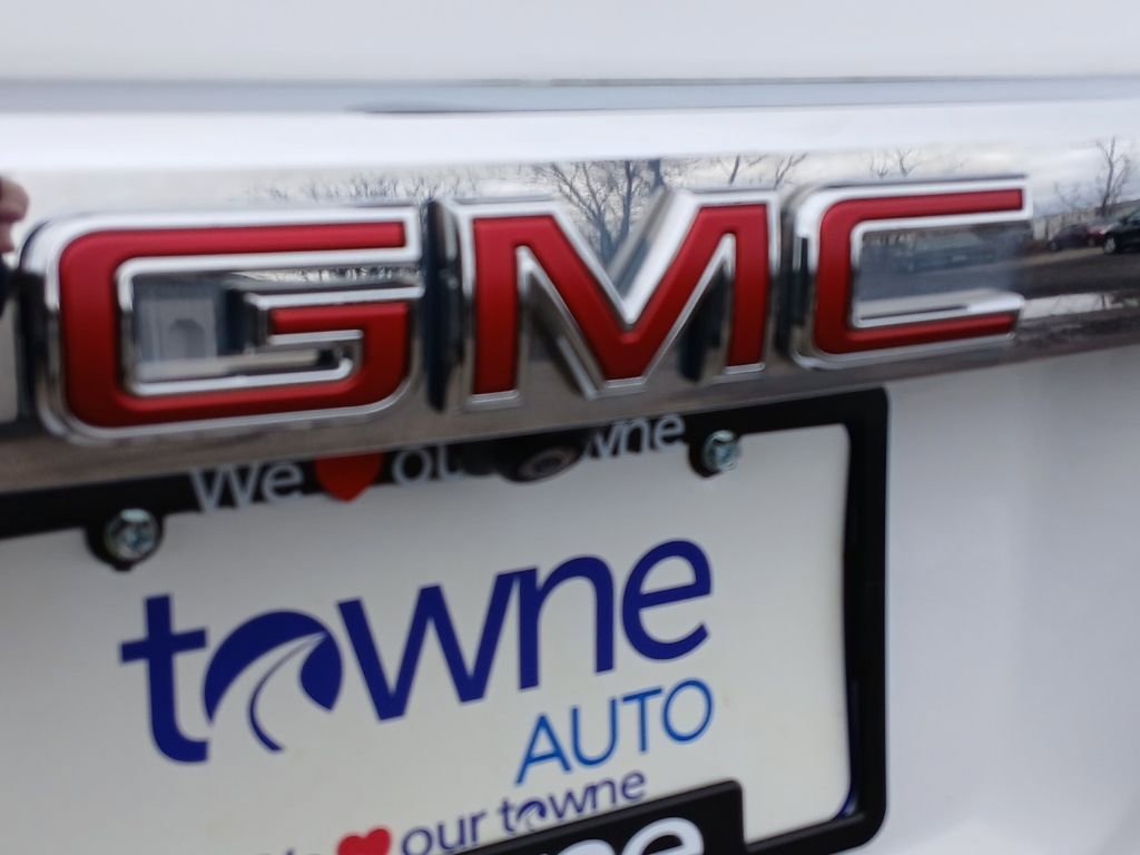 Used 2023 GMC Acadia SLE w/ Driver Convenience Package image 12