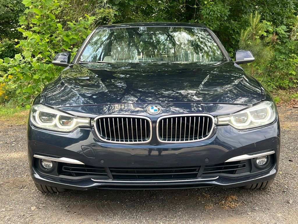 Used 2016 BMW 340i xDrive Sedan AWD/4WD image 8