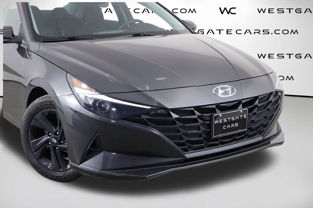 Used 2022 Hyundai Elantra SEL FWD image 43
