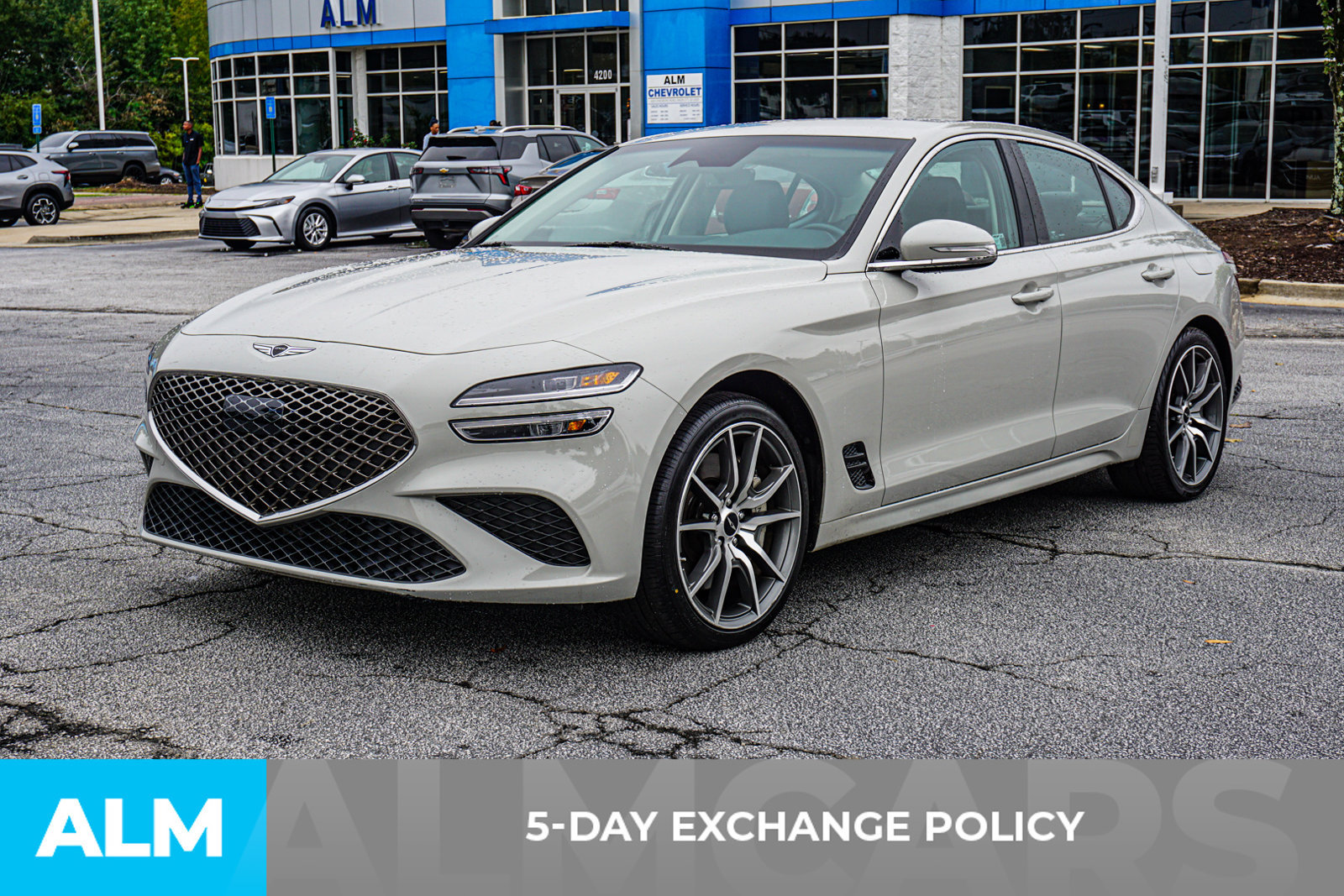 Used 2025 Genesis G70 2.5T RWD image 4