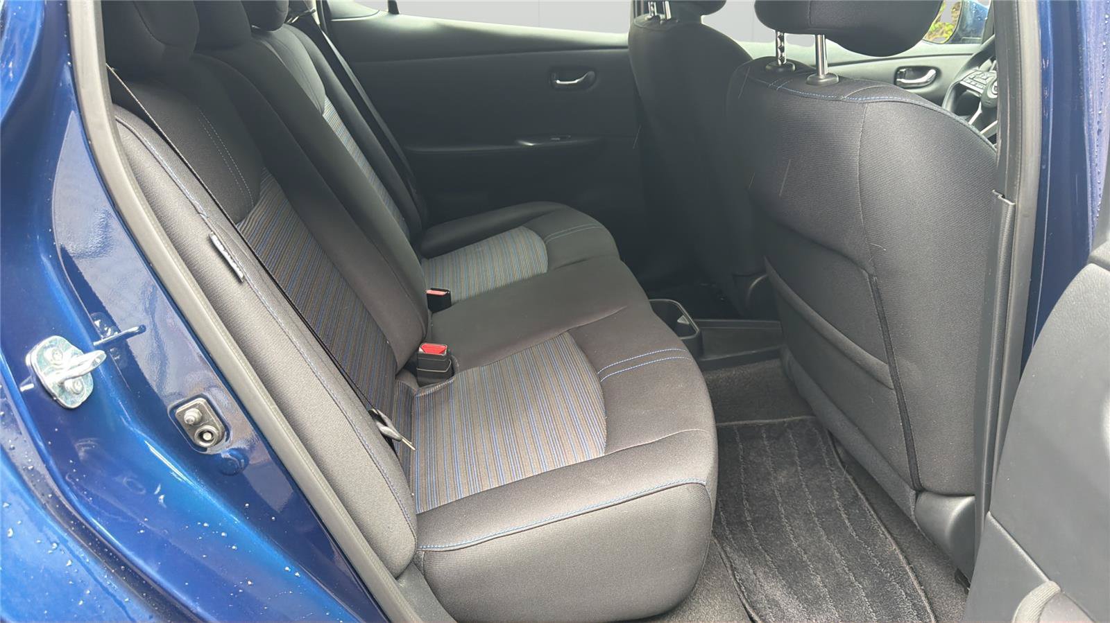 Used 2025 Nissan Leaf S FWD image 13