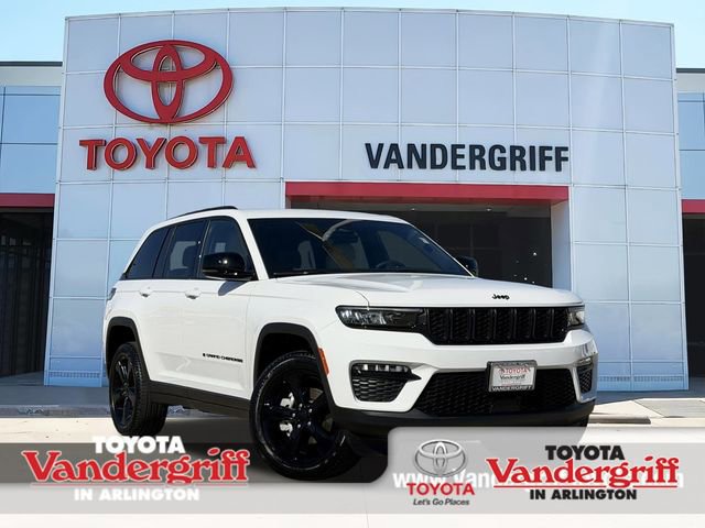 Used 2025 Jeep Grand Cherokee Limited w/ Black Appearance Package image 1