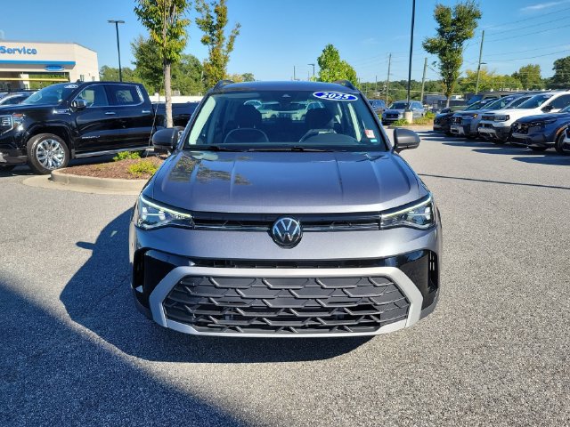 Used 2025 Volkswagen Taos S FWD image 2
