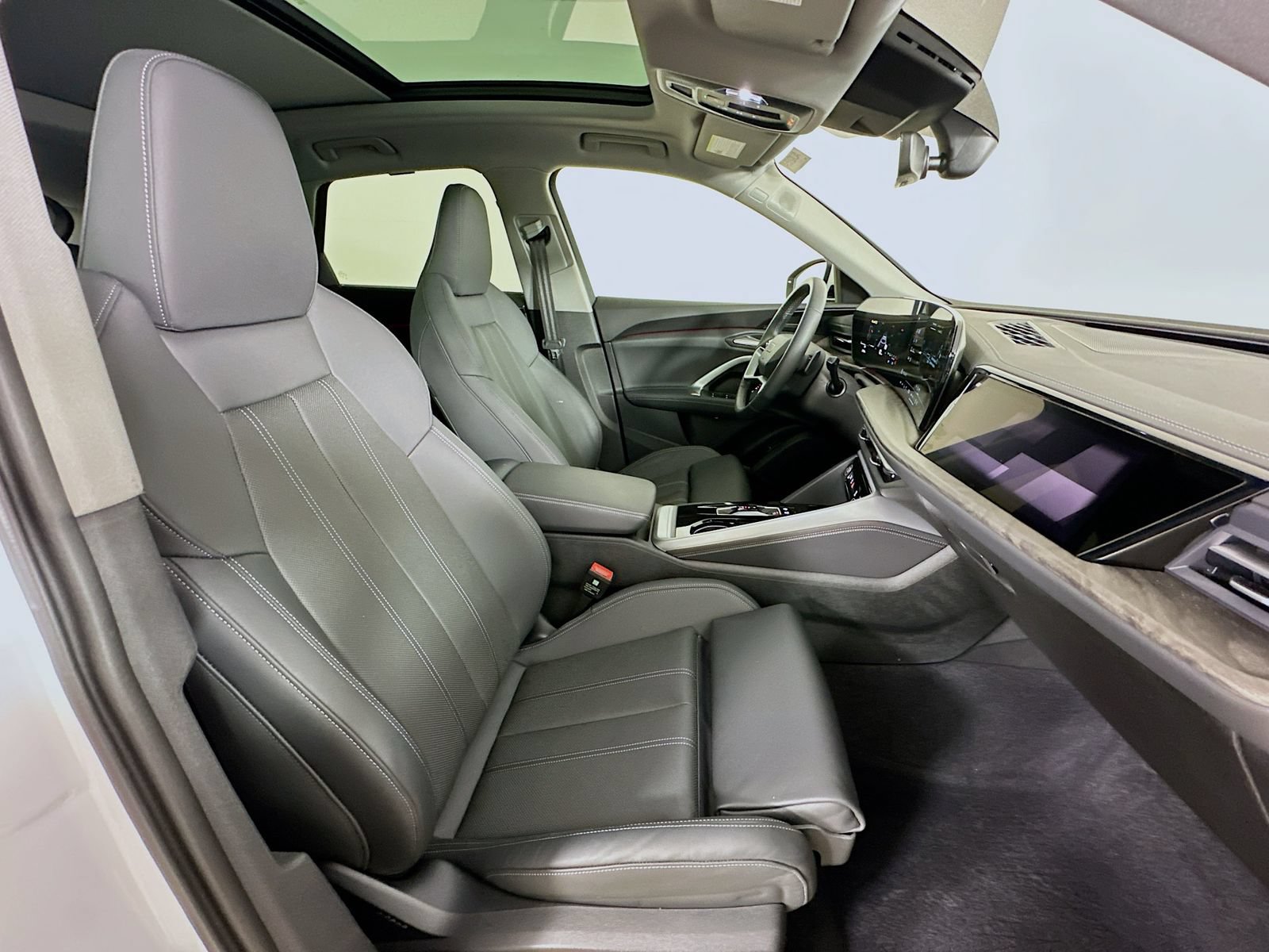 Used 2025 Audi Q5 Prestige AWD/4WD image 43
