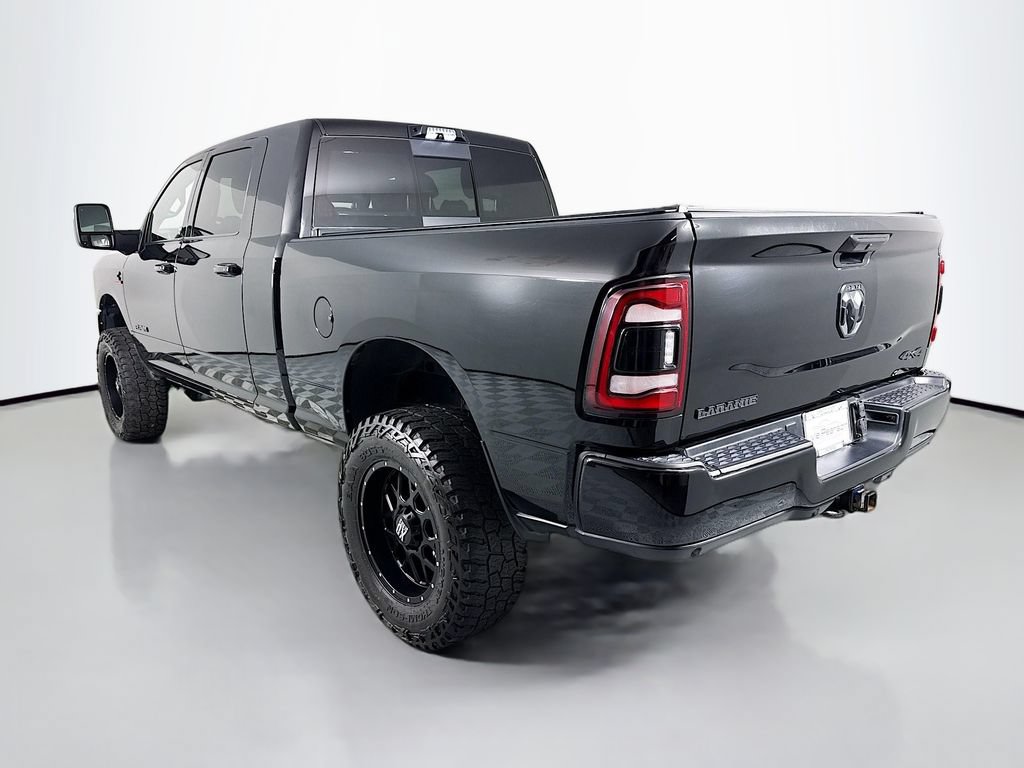 Used 2024 RAM 3500 Laramie w/ Night Edition AWD/4WD image 3
