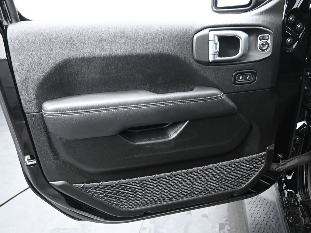 Used 2023 Jeep Wrangler Sahara w/ LED Lighting Group image 27