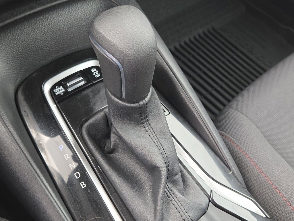 Used 2025 Toyota Corolla SE image 9