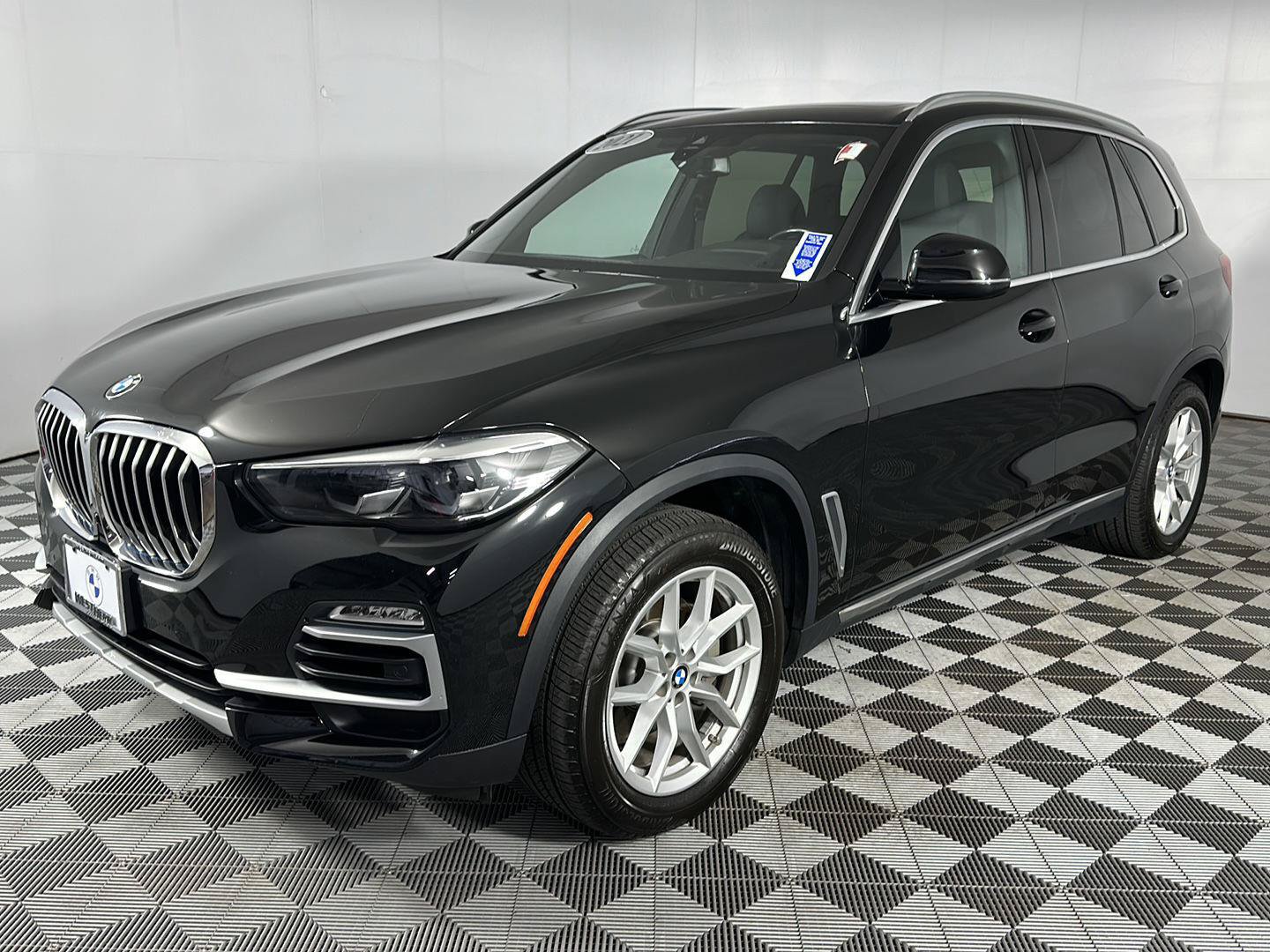 Used 2021 BMW X5 xDrive40i w/ Convenience Package AWD/4WD image 5