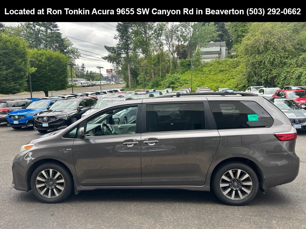 Used 2018 Toyota Sienna XLE AWD/4WD image 7
