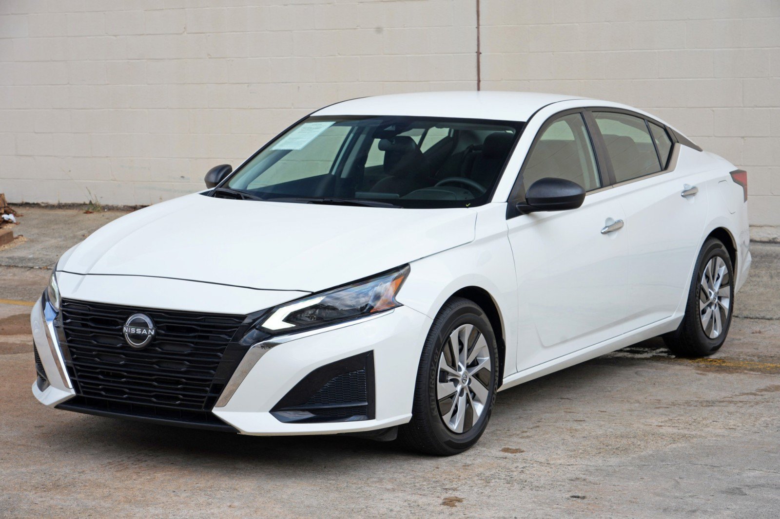 Used 2024 Nissan Altima 2.5 S FWD image 40