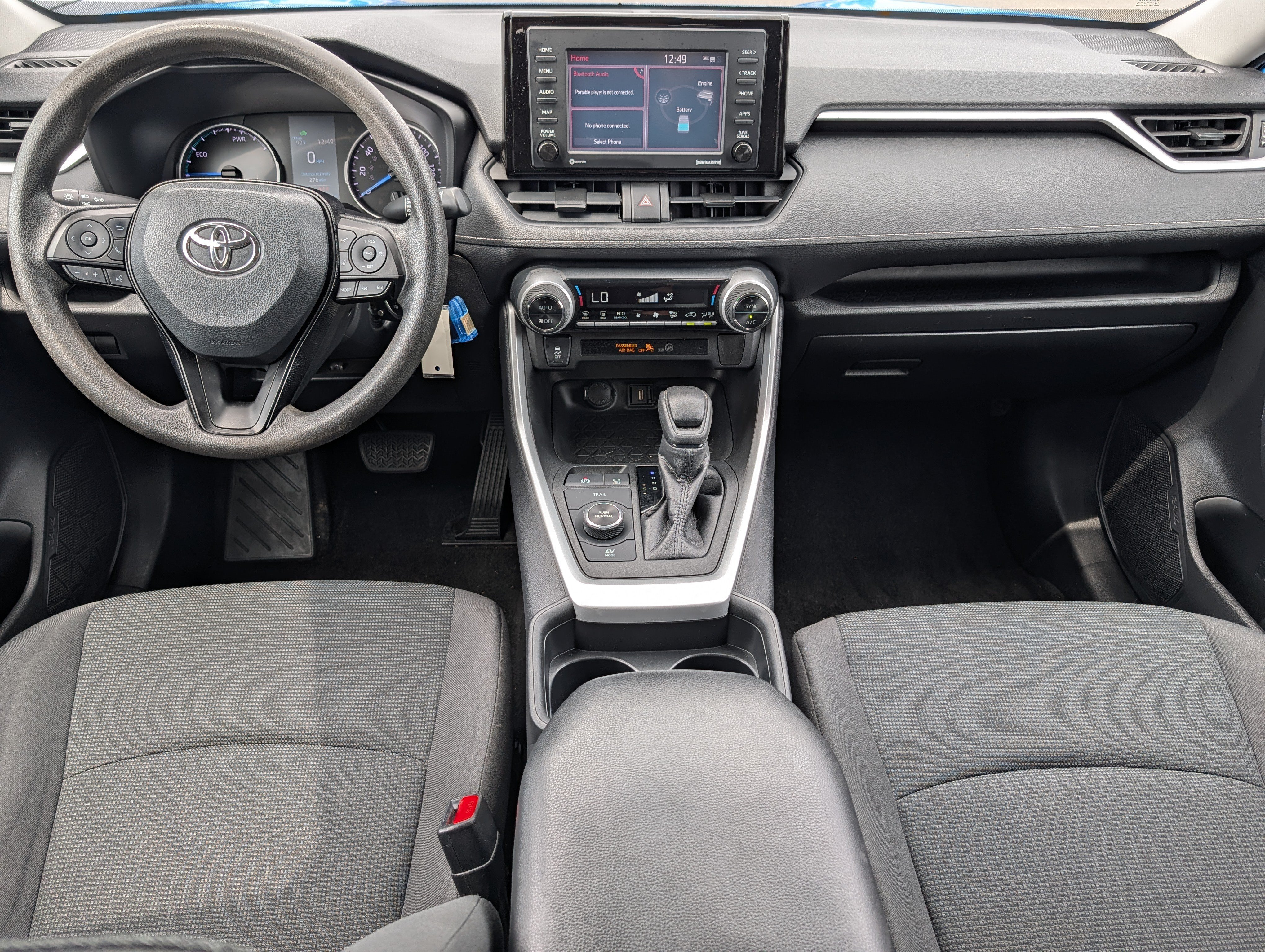 Used 2021 Toyota RAV4 LE AWD/4WD image 10