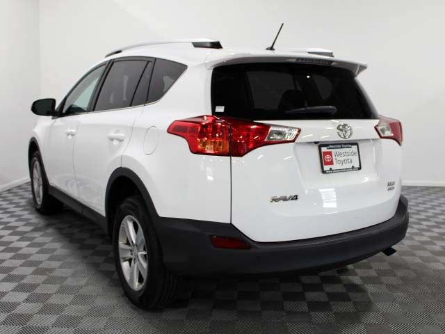Used 2013 Toyota RAV4 XLE AWD/4WD image 4