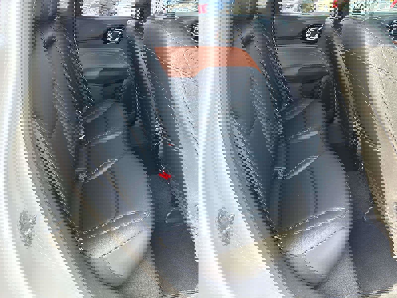 Used 2025 Jeep Compass Limited image 14