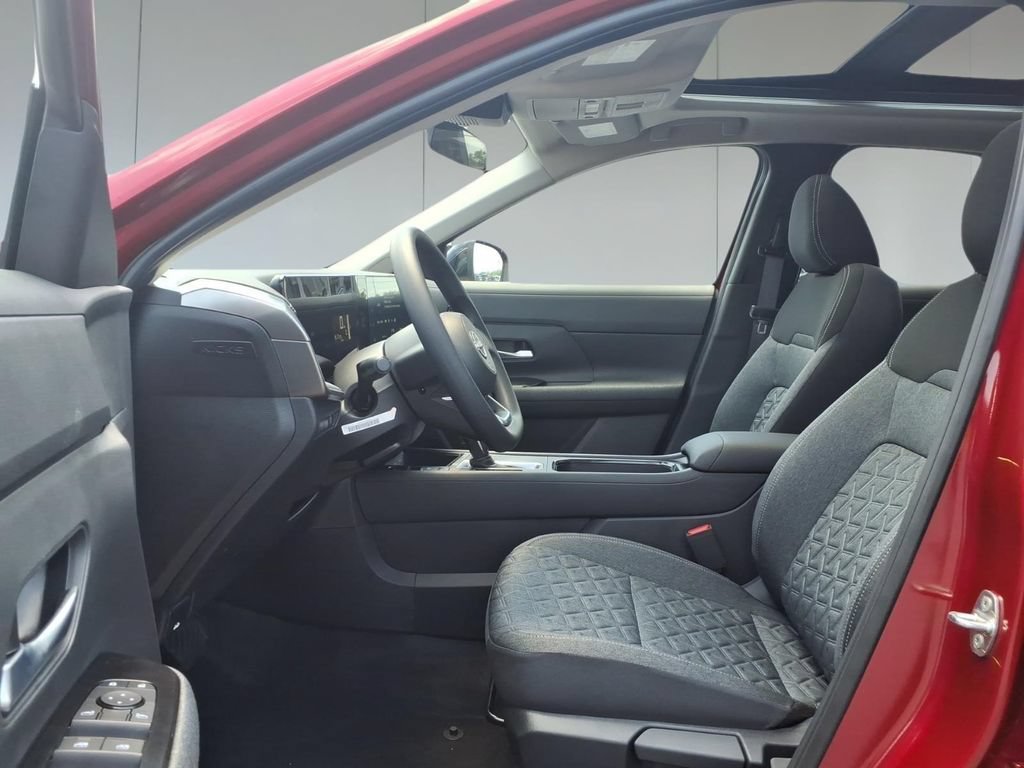 New 2026 Nissan Kicks SV w/ SV Premium Package FWD image 14