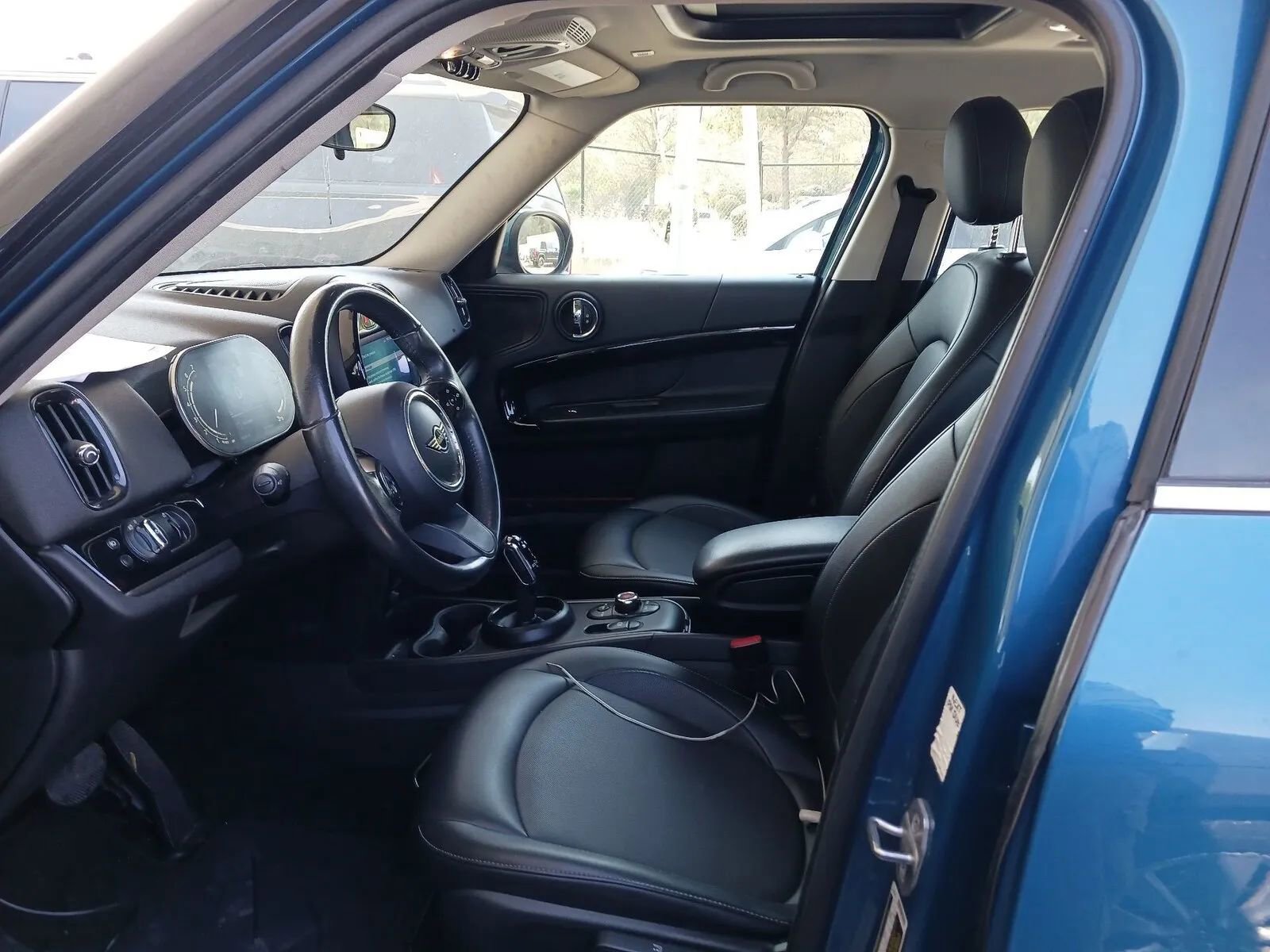 Used 2022 MINI Cooper Countryman image 4