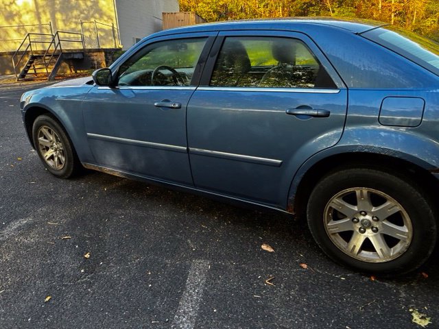 Used 2007 Chrysler 300 Touring w/ Comfort/Convenience Group RWD image 11