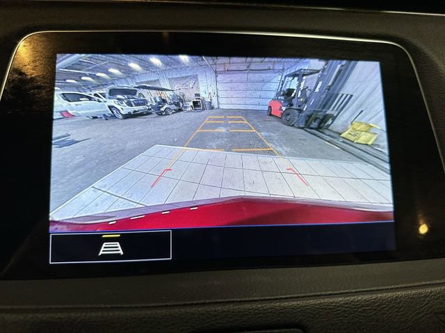 Used 2021 Cadillac XT4 Premium Luxury w/ Cold Weather Package image 25