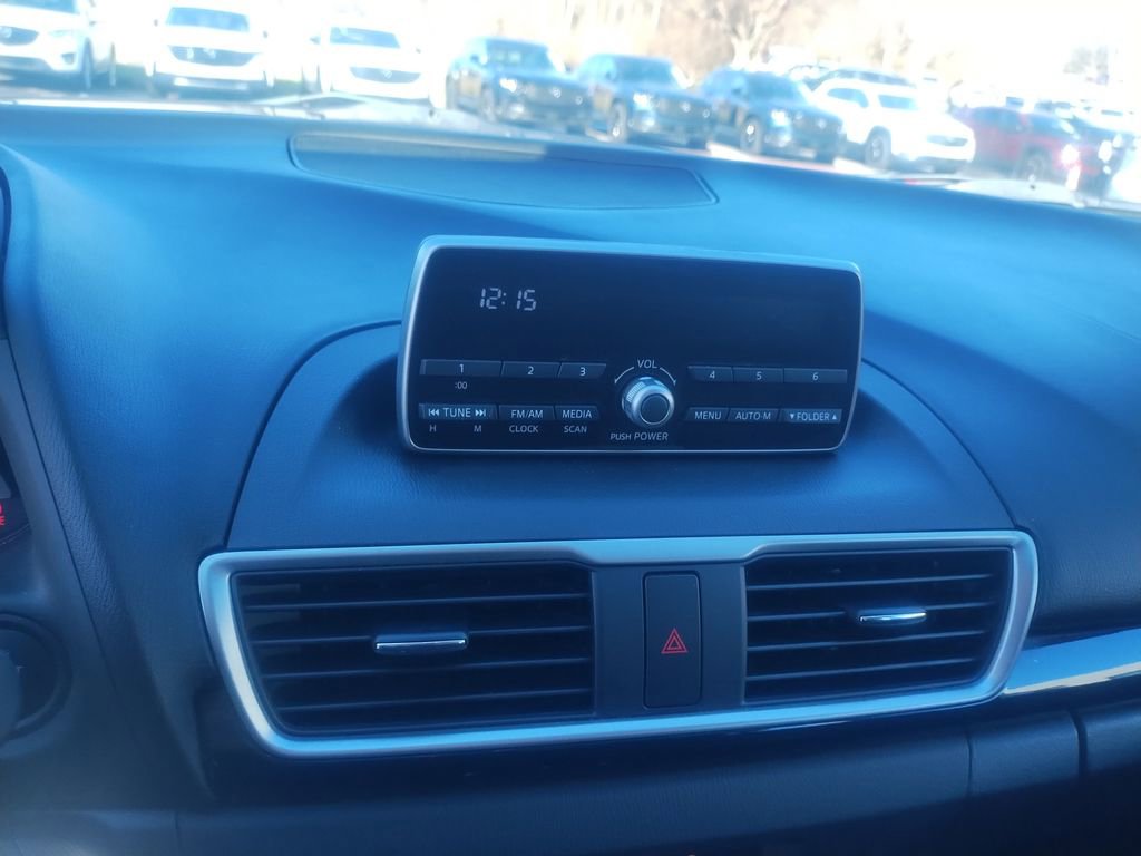 Used 2014 MAZDA MAZDA3 i Sport image 18