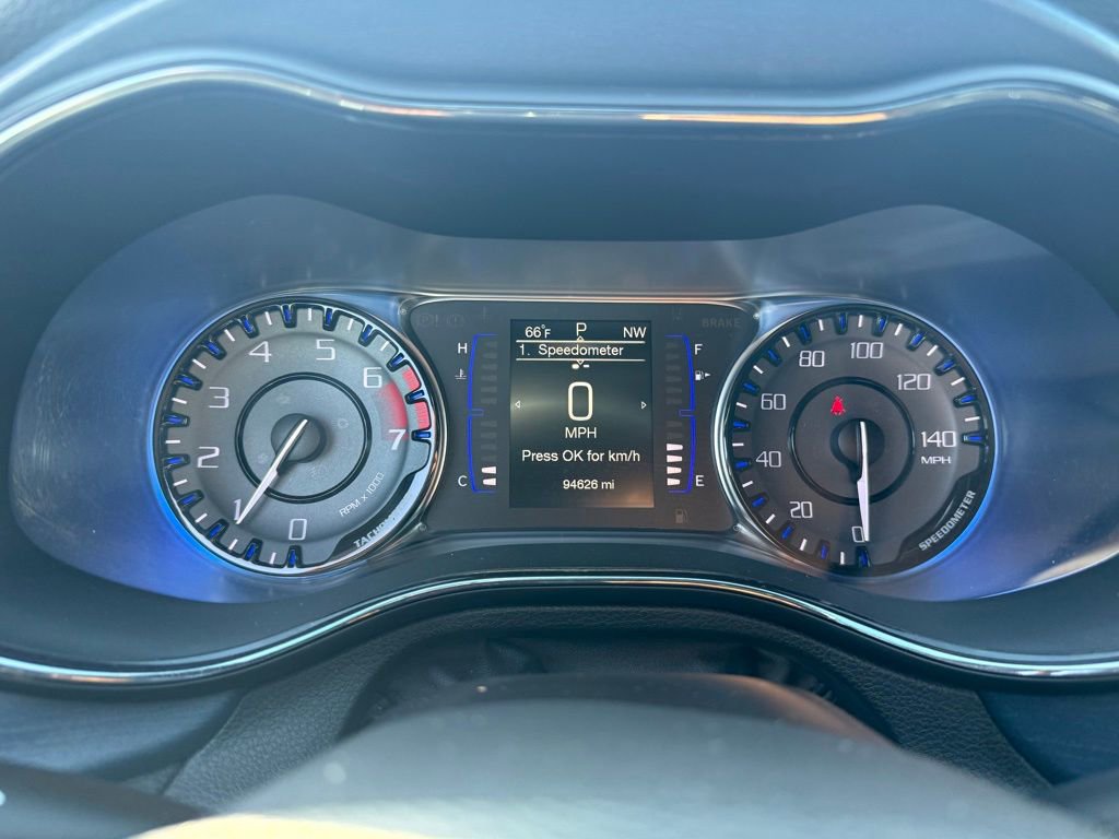Used 2016 Chrysler 200 S w/ Comfort Group FWD image 8