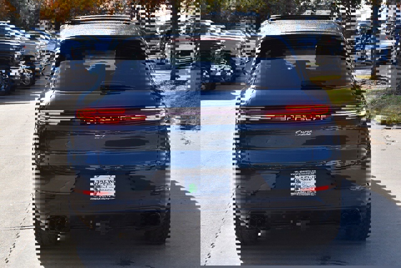 Used 2025 Porsche Cayenne image 9