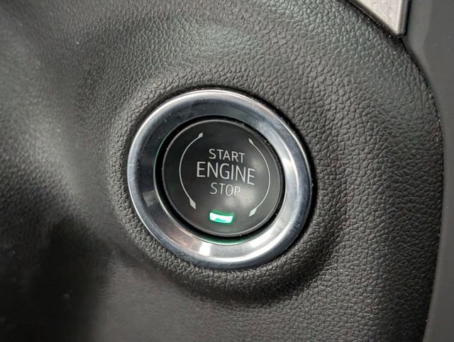 Used 2025 Chevrolet Silverado 1500 W/T image 22