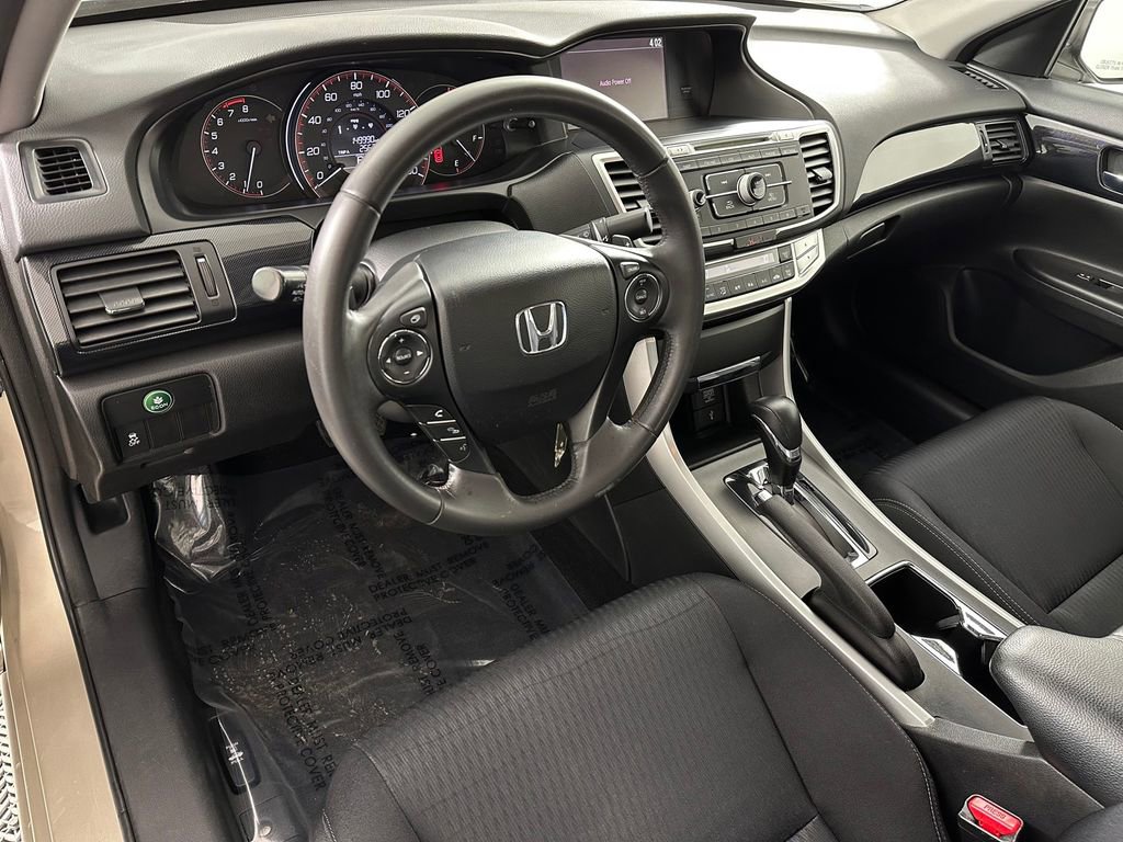 Used 2015 Honda Accord Sport image 14