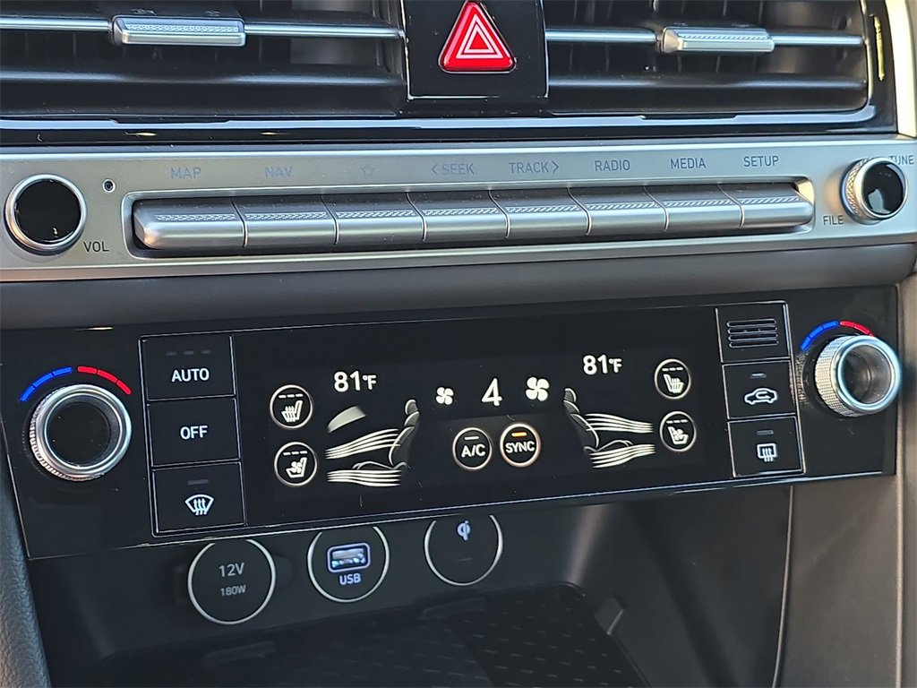 Used 2025 Genesis G70 3.3T Advanced image 23