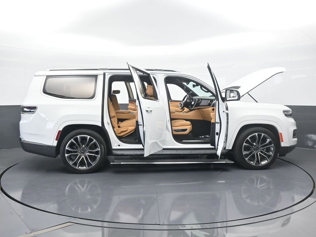 Used 2022 Jeep Grand Wagoneer Series III w/ Rear Seat Video Group 1 image 89