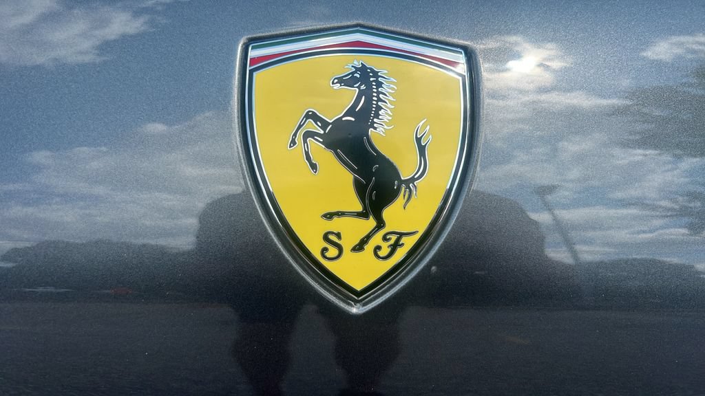 Used 2023 Ferrari Roma RWD image 23