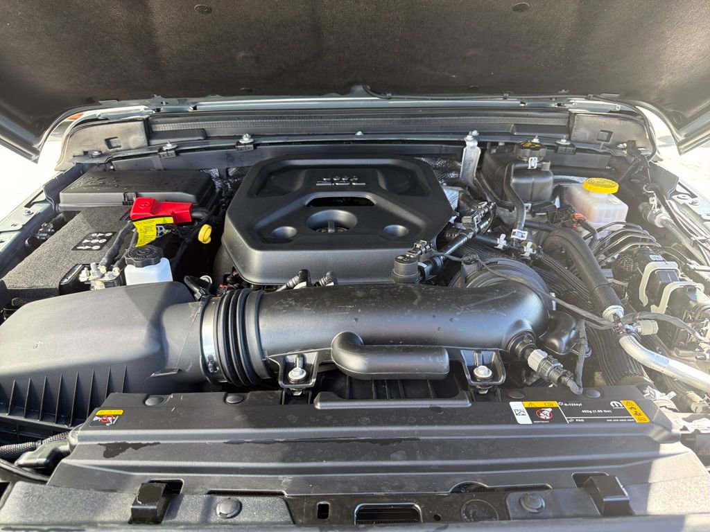 Used 2025 Jeep Wrangler Willys image 19