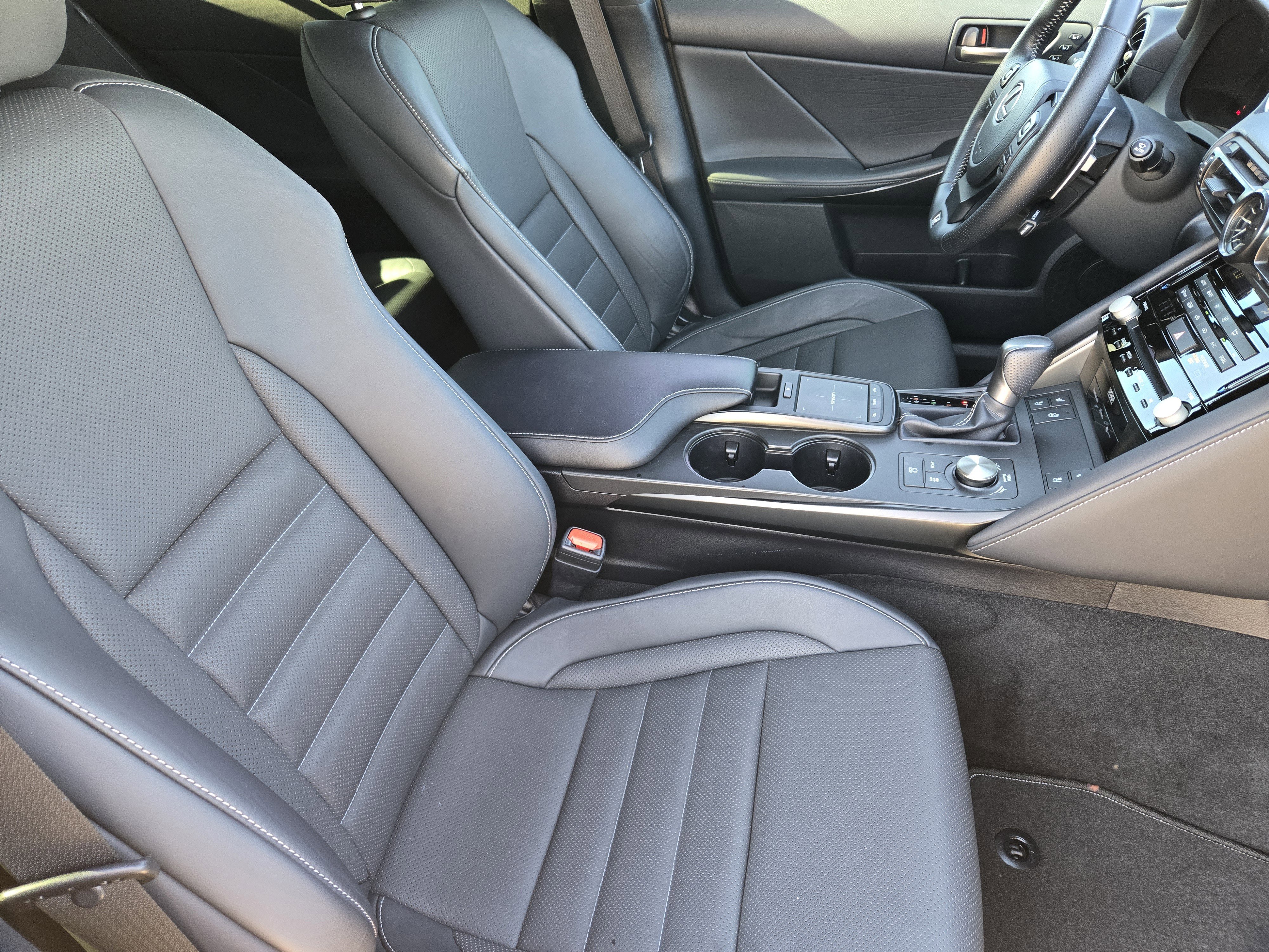 Certified 2023 Lexus IS 350 F Sport image 22