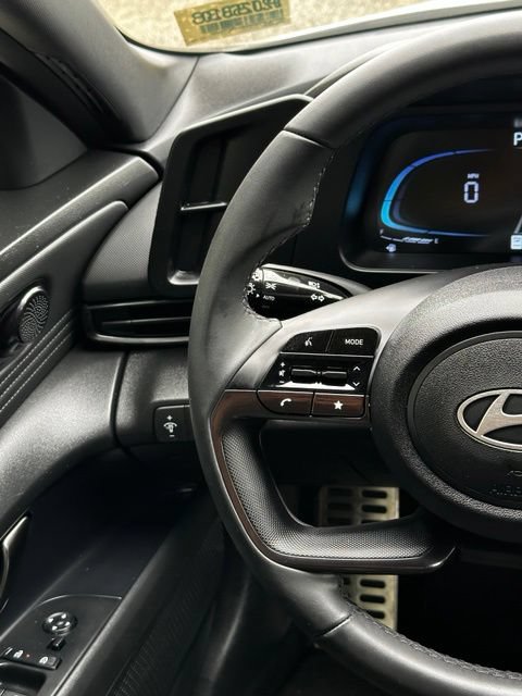 Used 2025 Hyundai Elantra Sport FWD image 26